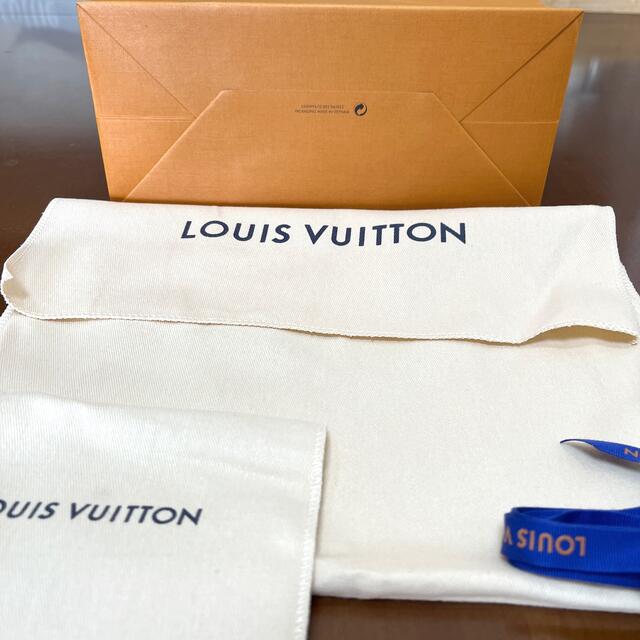 LOUIS VUITTON(ルイヴィトン)のLOUIS VUITTON  アセソワール保存袋＆ショッパー　新品未使用 レディースのバッグ(ショップ袋)の商品写真