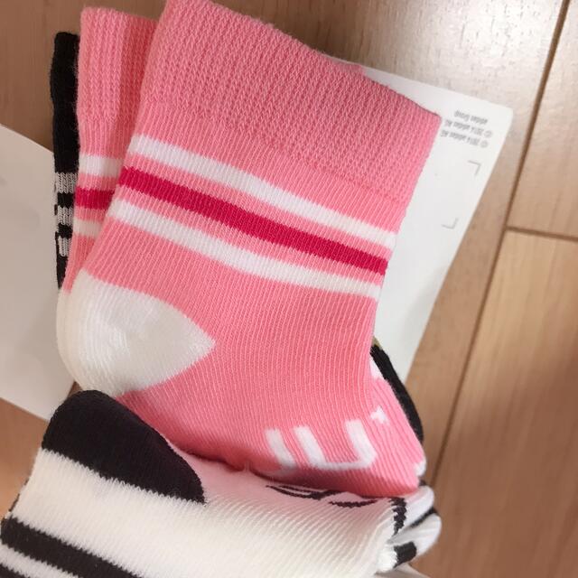 adidas(アディダス)のadidas ユベントス キッズ ベビー 靴下 13-16cm 3足セット キッズ/ベビー/マタニティのこども用ファッション小物(靴下/タイツ)の商品写真