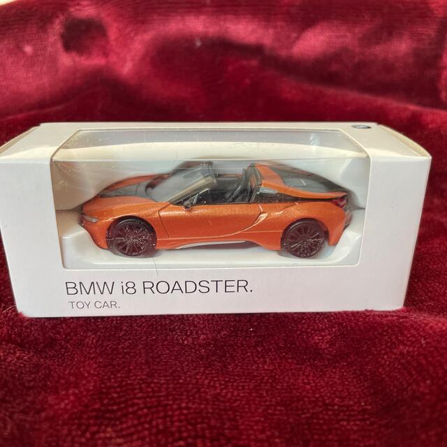 BMW(ビーエムダブリュー)の【新品】BMW i8 ROADSTAR. TOY CAR エンタメ/ホビーのおもちゃ/ぬいぐるみ(ミニカー)の商品写真