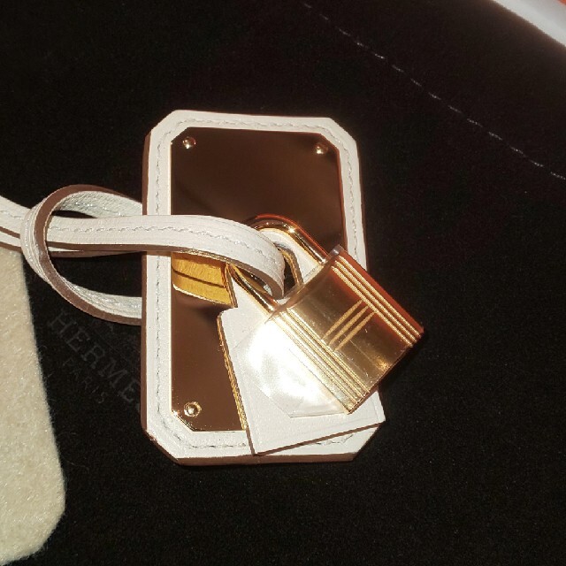 Hermes(エルメス)のエルメス オーケリー ネックレス GM ナタ レディースのアクセサリー(ネックレス)の商品写真