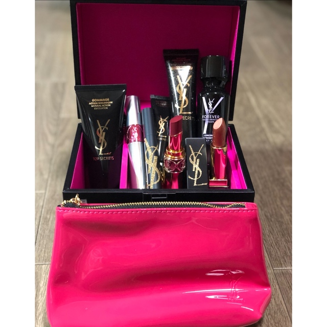 Yves Saint Laurent Beaute(イヴサンローランボーテ)のイブサンローラン　バニティボックス コスメ/美容のメイク道具/ケアグッズ(メイクボックス)の商品写真