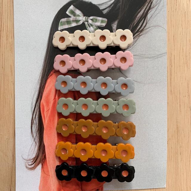 Ron Herman(ロンハーマン)のwunderkin co フラワーヘアクリップ1本 レディースのヘアアクセサリー(ヘアピン)の商品写真