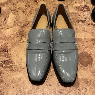 チャールズアンドキース(Charles and Keith)の［SAKURA様専用］CHARLES & KEITH ブルーローファー　37(ローファー/革靴)