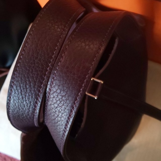 Hermes(エルメス)の【Hi様専用です】エルメス ピコタン PM レザン シルバー金具 レディースのバッグ(ハンドバッグ)の商品写真