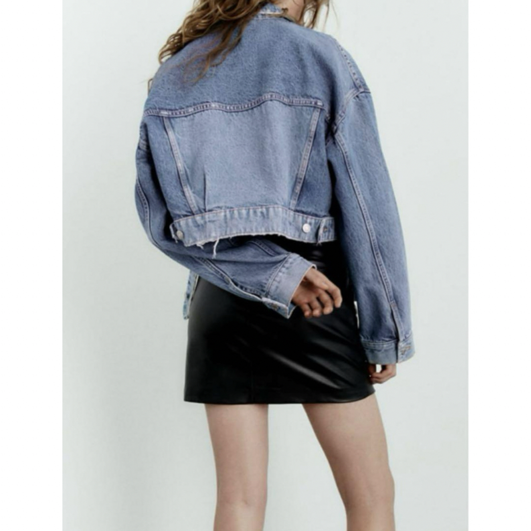 ZARA(ザラ)のZARA トップステッチ フェイクレザースカート M 新品タグ付き レディースのスカート(ミニスカート)の商品写真