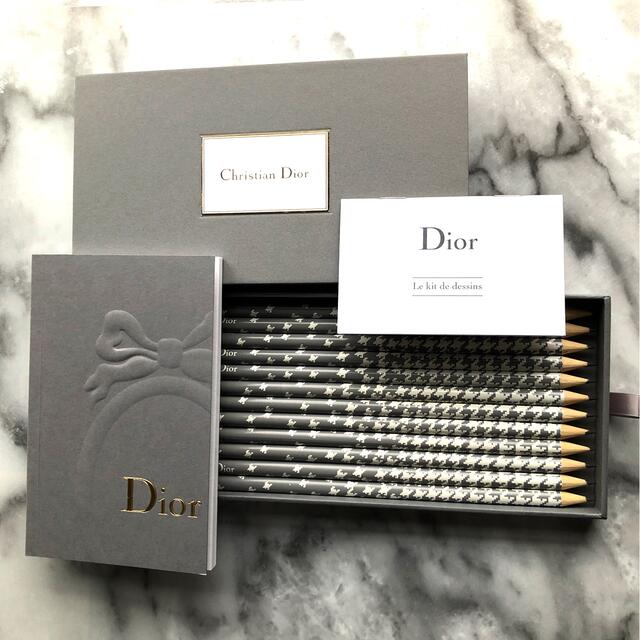 Dior(ディオール)のDIOR ノベルティ　鉛筆　ノートセット インテリア/住まい/日用品の文房具(ノート/メモ帳/ふせん)の商品写真