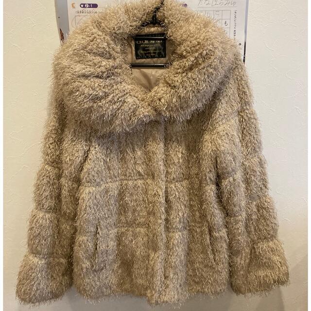 CECIL McBEE(セシルマクビー)のコート レディースのジャケット/アウター(毛皮/ファーコート)の商品写真