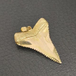 ☆K18 ペンダント ネックレス shark tooth サメの歯 18金の通販 by 