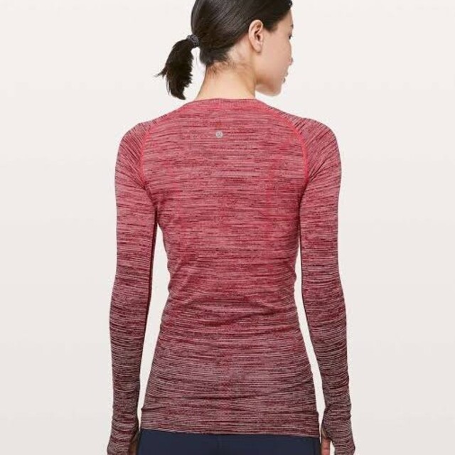 日本に Lululemon ルルレモン 長袖 トップス - Tシャツ/カットソー(七 日本に Lululemon ルルレモン 長袖 トップス - Tシャツ/カットソー(七