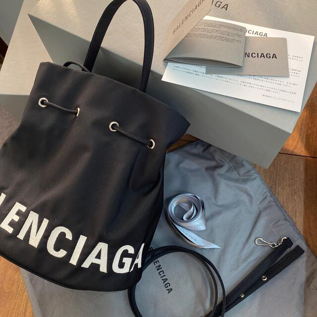 最終値下げ BALENCIAGA バレンシアガ バケットバッグ - BAG ...