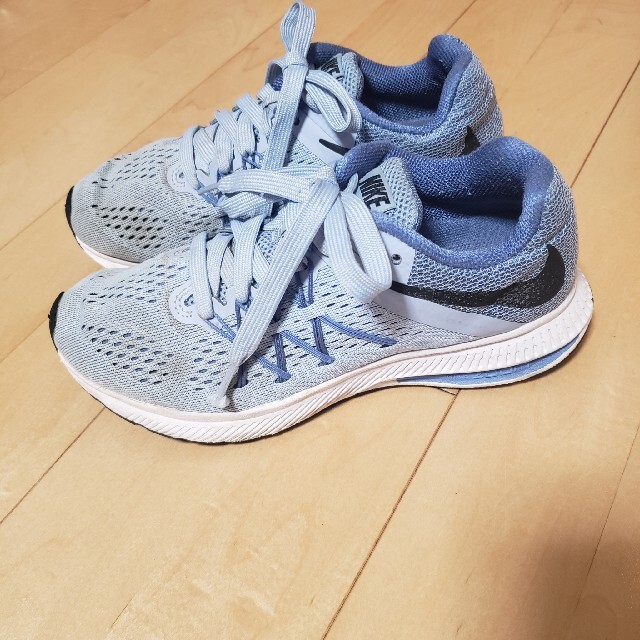 NIKE(ナイキ)のNIKE ZOOM WINFLO 3 キッズ/ベビー/マタニティのキッズ靴/シューズ(15cm~)(スニーカー)の商品写真