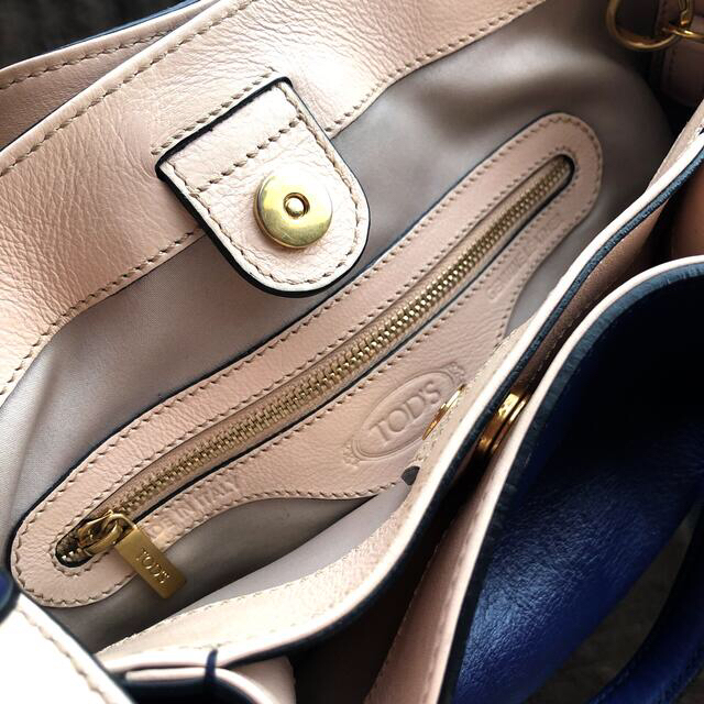 TOD'S - トッズ フラワーバッグ 2way♡斜め掛け可能♪ショルダー TOD'S - トッズ フラワーバッグ 2way♡斜め掛け可能♪ショルダー