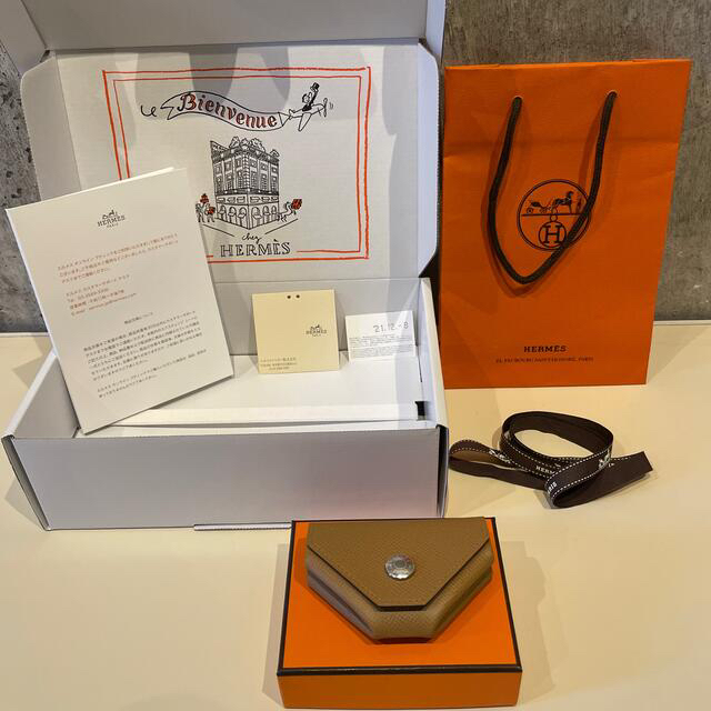 プレゼントを選ぼう! Hermes - エルメス 希少 小銭入れ 《24