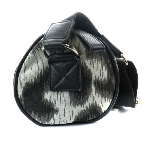 Vivienne Westwood(ヴィヴィアンウエストウッド)のヴィヴィアンウエストウッド ショルダーバッグ オーブ 総柄 黒 グレー レディースのバッグ(ショルダーバッグ)の商品写真