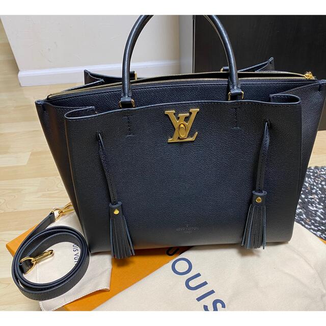 トレフォイル 美品 ルイヴィトン ロックミー カバ トート バッグ