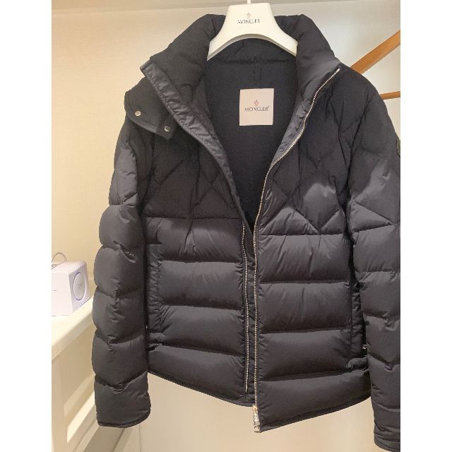 極美品　正規品モンクレールMONCLER　ダウンジャケット　cecaud 202