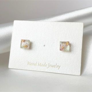 ＊2016 スクエア　小ぶり　レジン　ピアス/イヤリング　ハンドメイド(ピアス)