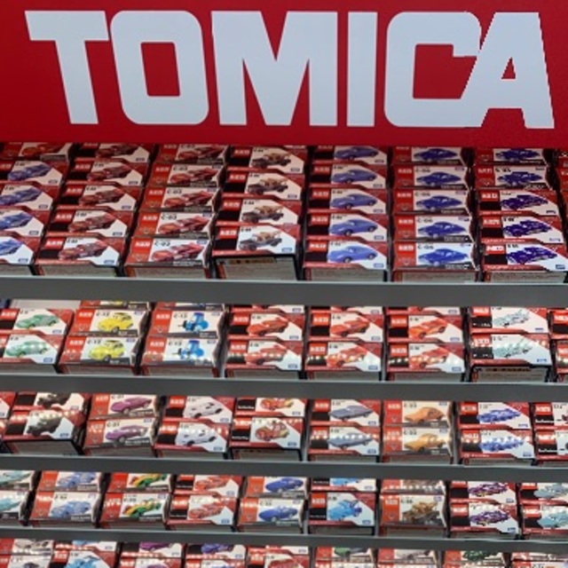Takara Tomy - 【TAOPAPA】カーズトミカ　マックィーンデイ2019&ペイントセット