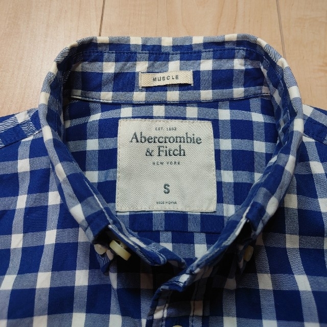 Abercrombie&Fitch(アバクロンビーアンドフィッチ)の値下げ　Abercrombie&Fitch　チェックシャツ メンズのトップス(シャツ)の商品写真