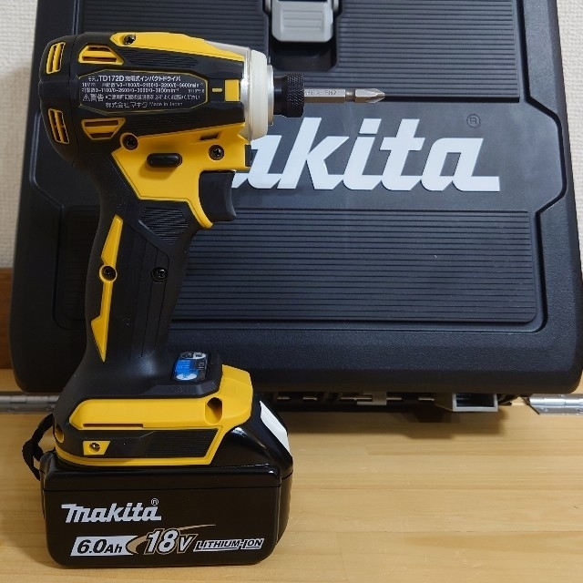 れている Makita インパクトドライバー TD172DRGX FYの通販 by m.m's ...