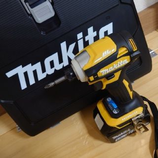 マキタ(Makita)のマキタ　18V　新品　インパクトドライバー　TD172DRGX　FY(工具/メンテナンス)