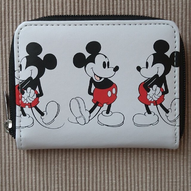 ミッキーマウス(ミッキーマウス)のシップス★ミッキーマウス二つ折り財布 レディースのファッション小物(財布)の商品写真