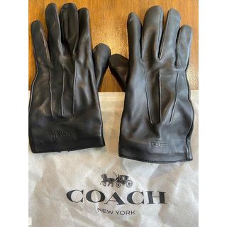 コーチ(COACH)の2/6セール終了　新品 coach 手袋 本物 未使用 極美品 専用袋付き(手袋)