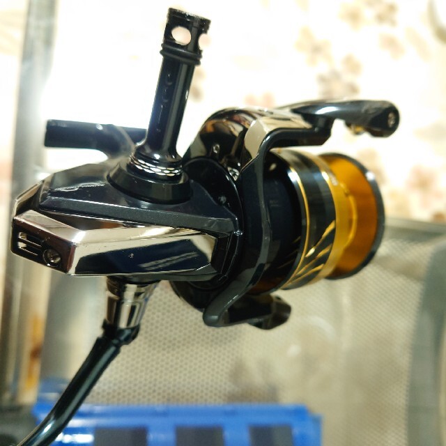 21スフェロスSW 6000HG ゴメクサスハンドルノブ+リールスタンド付き 21スフェロスSW 6000HG ゴメクサスハンドルノブ+リールスタンド付き