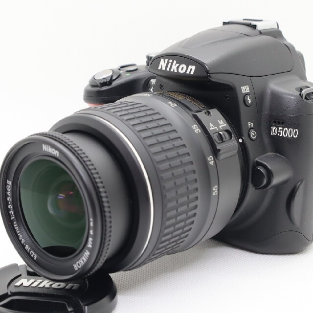 【美品】Nikon ニコン D5000 AF-S 18-55mm レンズキット中級者