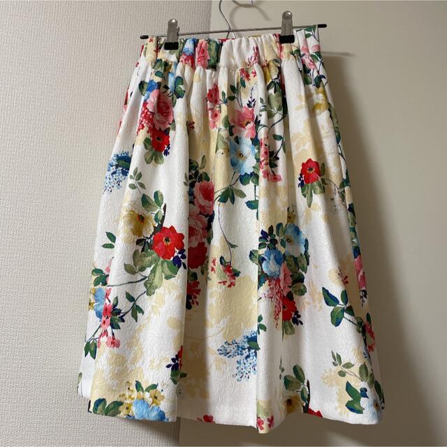 dholic(ディーホリック)のDHOLIC 花柄スカート ジャカード タック ディーホリック レディースのスカート(ひざ丈スカート)の商品写真