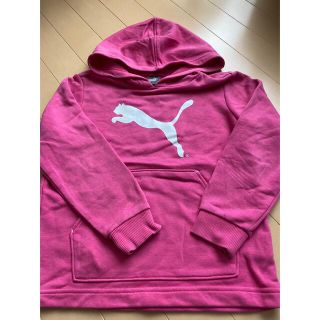 プーマ(PUMA)の⭐︎あーか様専用⭐︎PUMA スウェットパーカー　130(ジャケット/上着)