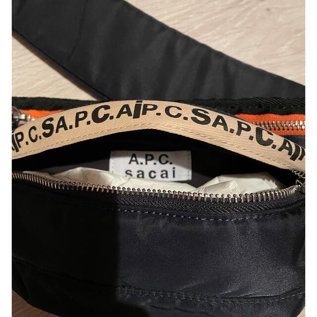 A.P.C(アーペーセー)のAPC sacai ボディバッグ メンズのバッグ(ボディーバッグ)の商品写真