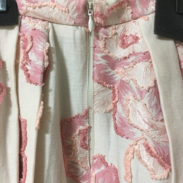 JUSGLITTY(ジャスグリッティー)のJUSGLITTY オリジナルカットジャガードスカート レディースのスカート(ひざ丈スカート)の商品写真