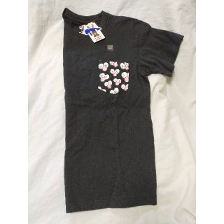 ユニクロ(UNIQLO)の黒カウズKAWSユニクロTシャツ(Tシャツ(半袖/袖なし))