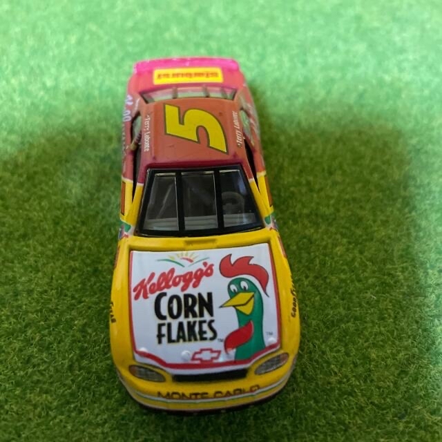 NASCAR ナスカー　ケロッグ　ミニカー エンタメ/ホビーのおもちゃ/ぬいぐるみ(ミニカー)の商品写真