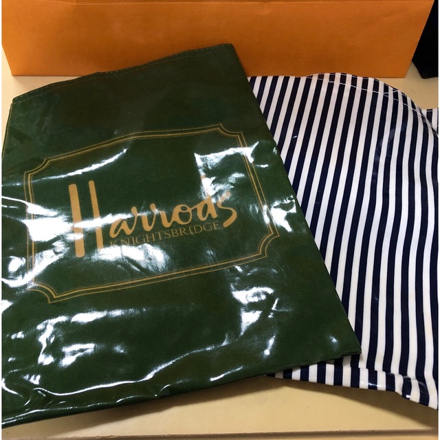 Harrods(ハロッズ)の💕新品未使用💕Harrods💕トートバッグ💕おまけ付💕 レディースのバッグ(トートバッグ)の商品写真