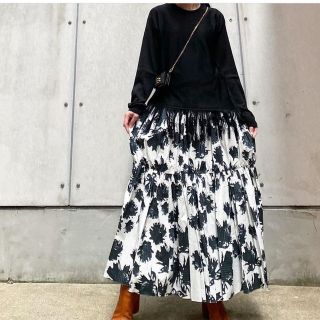 sara lanzi サラランツィ 新品タグ付き スカート