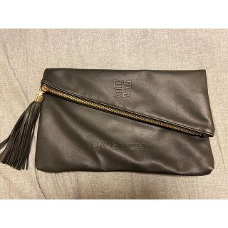 ジバンシィ(GIVENCHY)のGIVENCHY バッグ　ポーチ　(セカンドバッグ/クラッチバッグ)