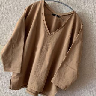 ドレスレイブ(DRESSLAVE)のドレスレイブ　ベージュ　トップス カットソー(Tシャツ(長袖/七分))