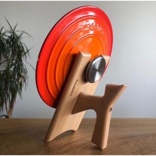 ルクルーゼ(LE CREUSET)のフタモッチ301 ルクルーゼ　ストウブ　バーミキュラ　ブルーノ用ハンドルフタ置き(鍋/フライパン)