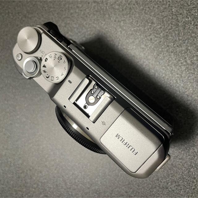 FUJIFILM X-A5 ボディ シルバー ブラック FUJIFILM X-A5 ボディ シルバー ブラック