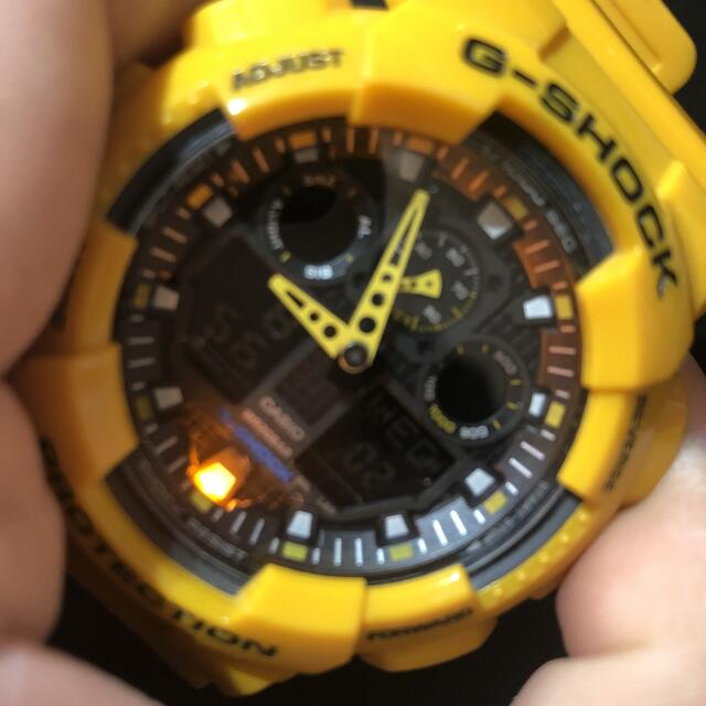 G-SHOCK(ジーショック)のCASIO G-SHOCK  GA-100A イェロー　遊環新品　中古稼働品 メンズの時計(腕時計(デジタル))の商品写真