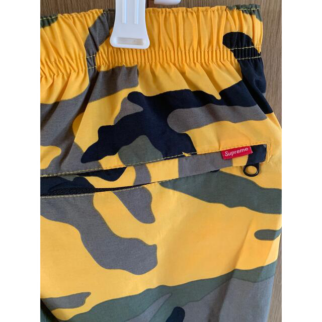 Supreme(シュプリーム)のsupreme 17aw warm up pant yellow camo s メンズのパンツ(ワークパンツ/カーゴパンツ)の商品写真