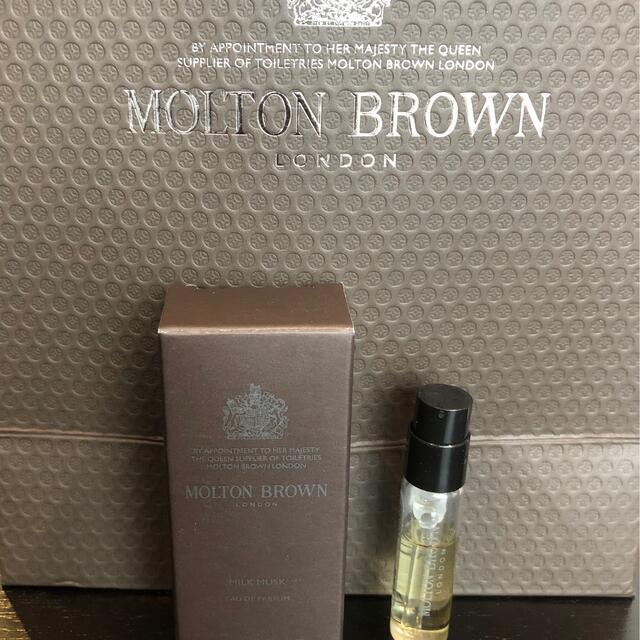 MOLTON BROWN(モルトンブラウン)の【新品未使用】モルトンブラウン　香水　サンプル　オードパルファン　ミルクムスク　 コスメ/美容の香水(香水(女性用))の商品写真