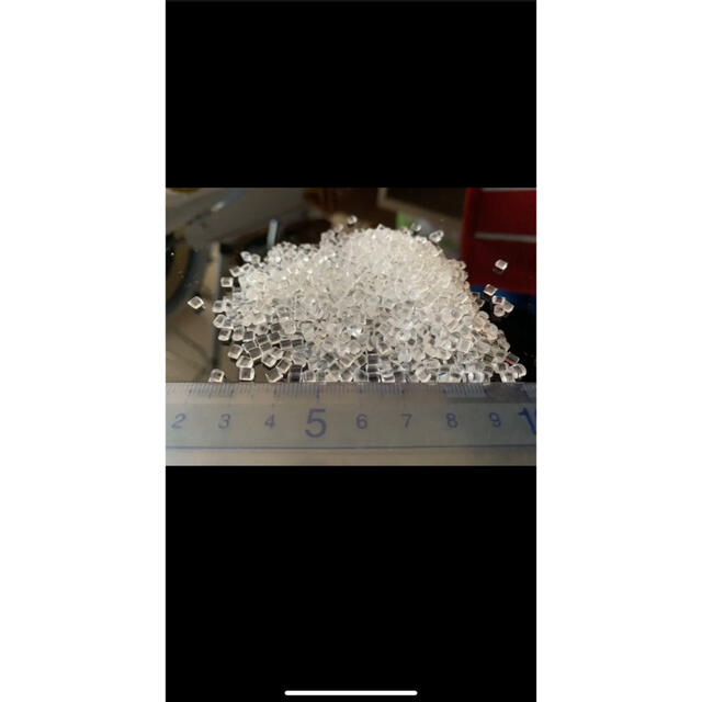 プラスチックペレット アクリル 透明 500g ハンドメイドの素材/材料(各種パーツ)の商品写真