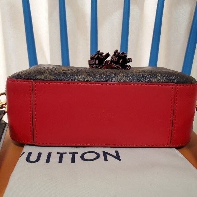 LOUIS VUITTON(ルイヴィトン)のLOUIS VUITTON　サントンジュ　別売りショルダーストラップ付き レディースのバッグ(ショルダーバッグ)の商品写真
