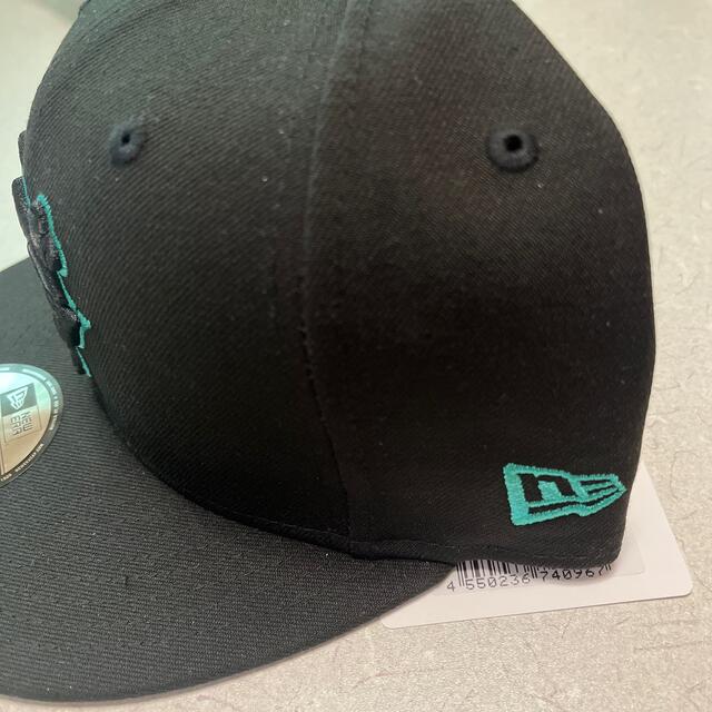 NEW ERA(ニューエラー)の鬼滅の刃×ジャイアンツコラボ  NEWERAキャップ　竈門炭治郎 エンタメ/ホビーのおもちゃ/ぬいぐるみ(キャラクターグッズ)の商品写真