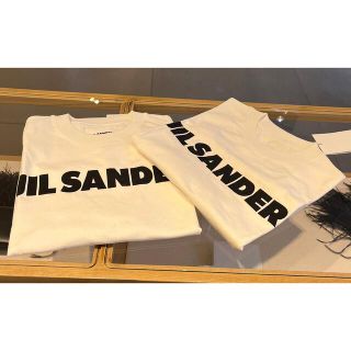 ジルサンダー(Jil Sander)の定番人気商品 ジルサンダー ロゴTシャツ Mサイズ 完売必須(Tシャツ(半袖/袖なし))