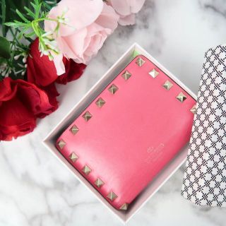 ヴァレンティノ 財布 スタッズの通販 700点以上 | フリマアプリ ラクマ