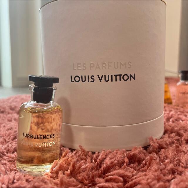 LOUIS VUITTON(ルイヴィトン)のタービュランス♡LVミニチュア香水 コスメ/美容の香水(香水(女性用))の商品写真